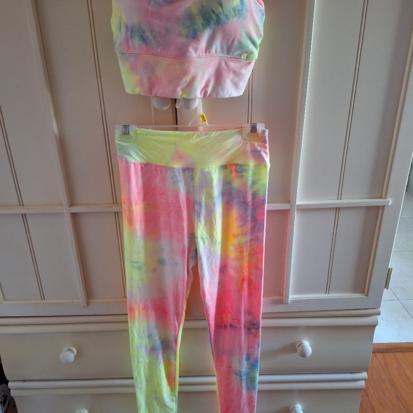 New Fashion Queen pastel tie dye - Picture 15 of 16